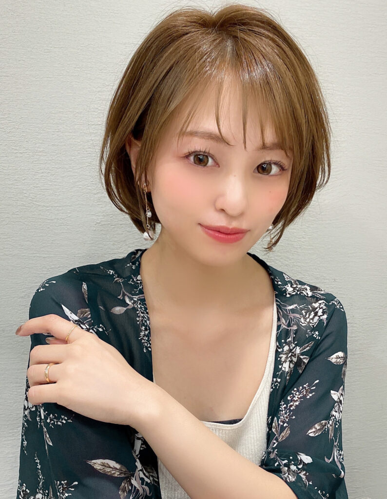 縮毛矯正耳かけニュアンスショート