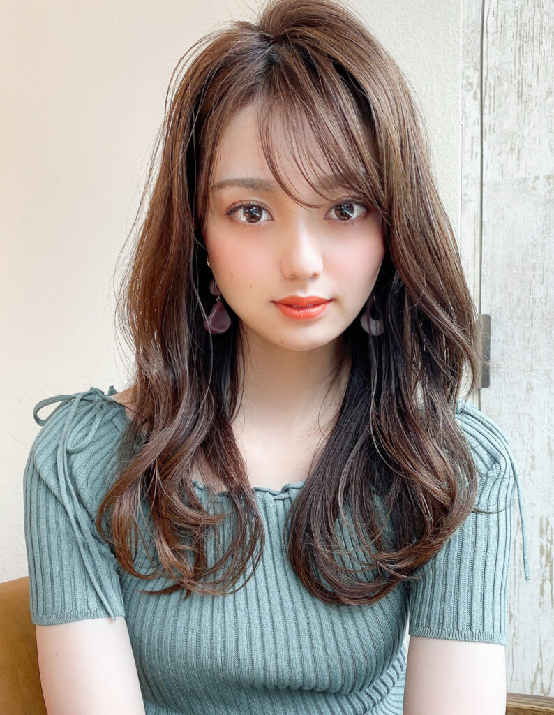 顔まわりくびれスタイル