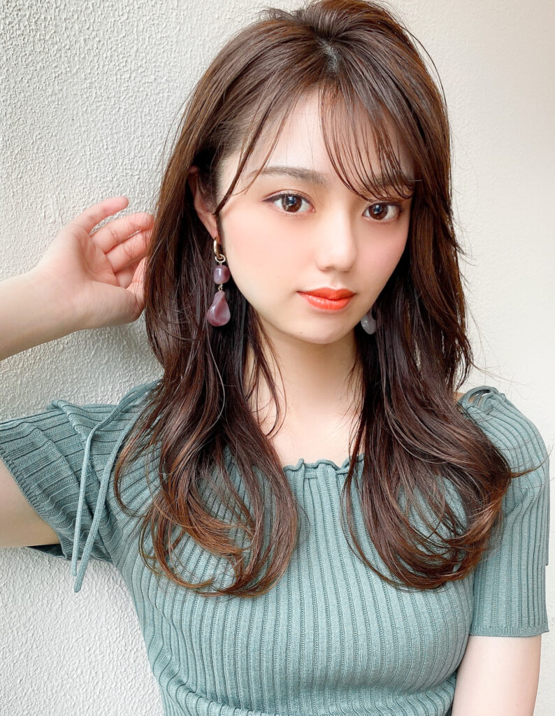 顔まわりくびれスタイル