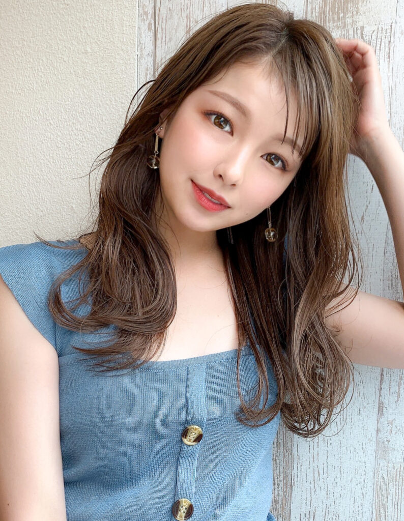 アッシュベージュで透明感UP