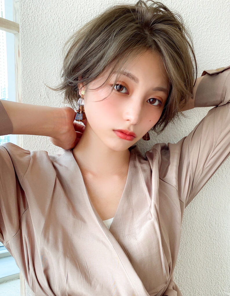夏先取りハイトーンショート
